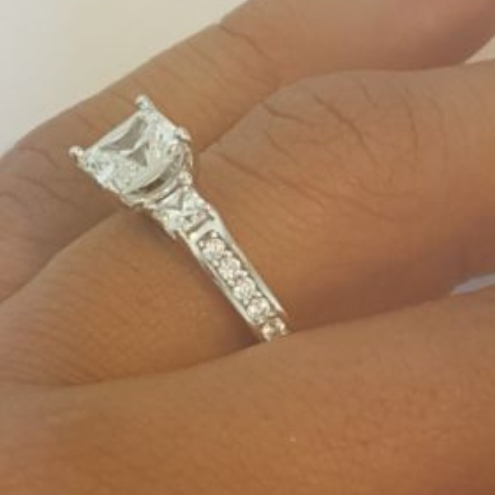 1ct Engagement Ring Real 14K White Gold 3 stones - Picture 8 of 9